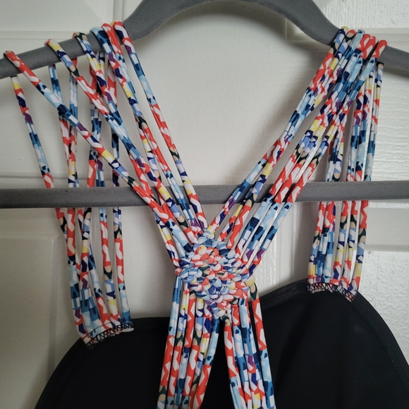 Halter Tankini Set - Picture 4 of 10